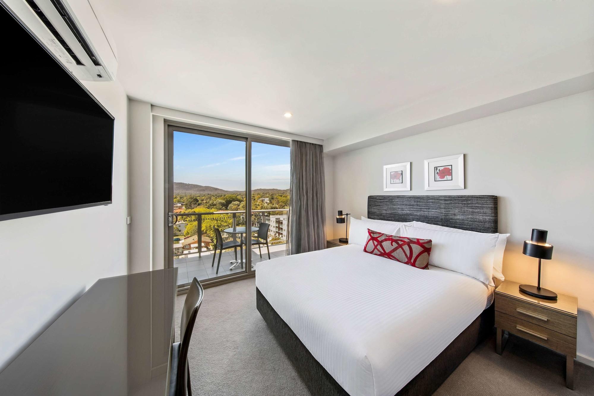 Adina Serviced Apartments Canberra Dickson Exterior photo